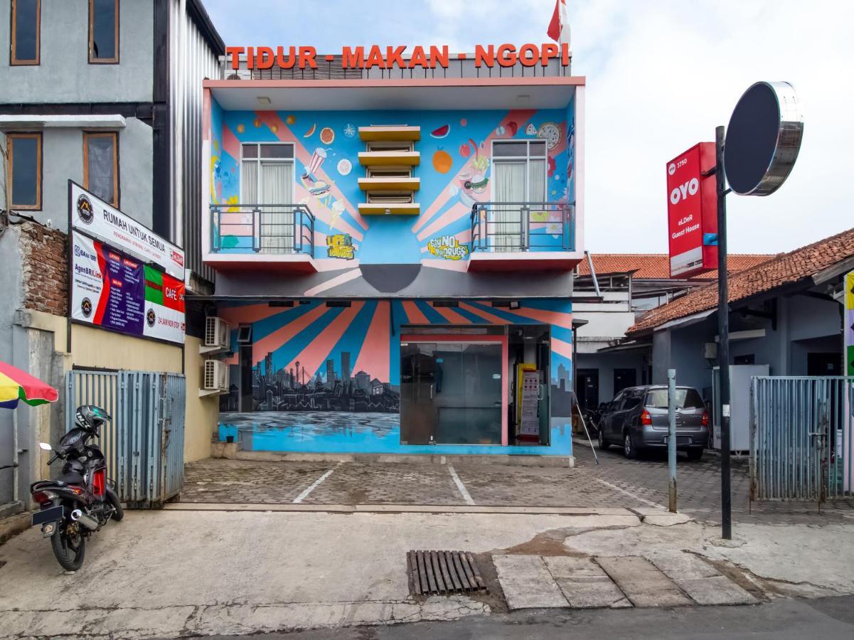 Oyo 3750 Elder Guest House Bandung Exterior photo