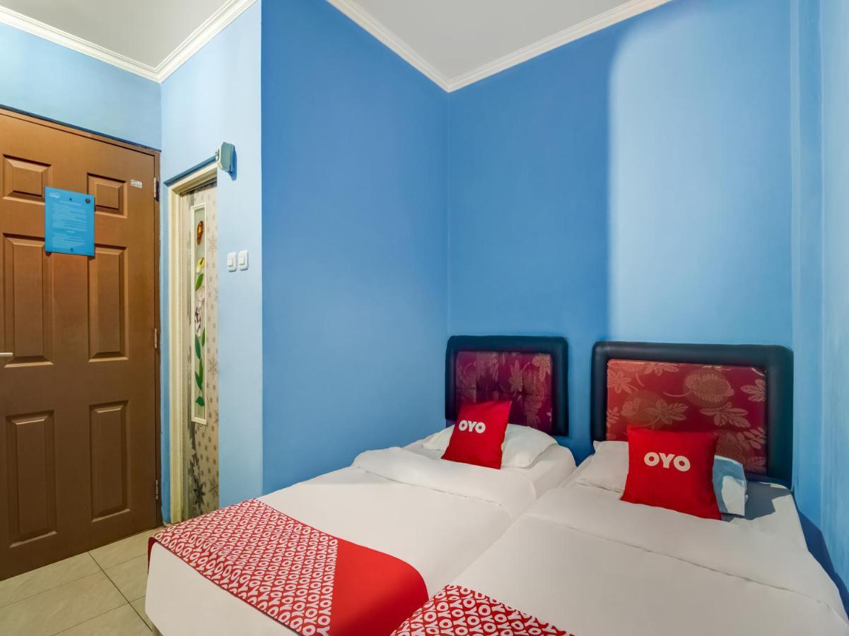 Oyo 3750 Elder Guest House Bandung Exterior photo